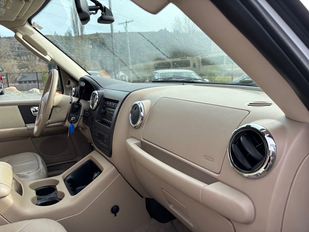 Used 2006 Ford Expedition Eddie Bauer image 27
