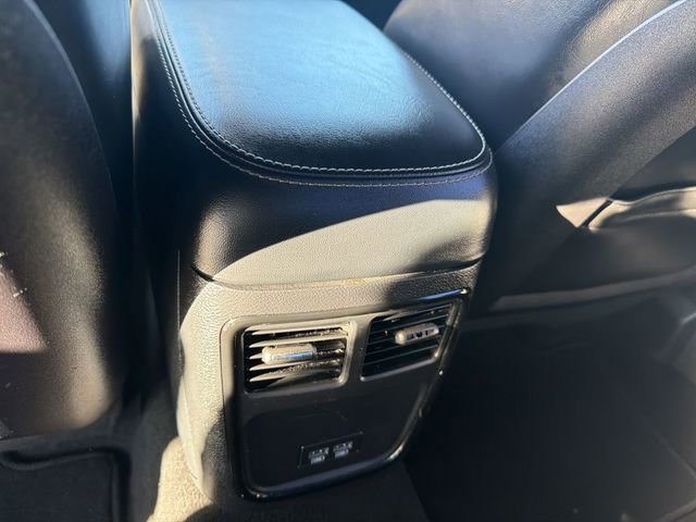 Used 2020 Chrysler 300 S RWD image 23