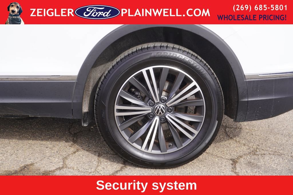 Used 2024 Volkswagen Tiguan Wolfsburg Edition image 9