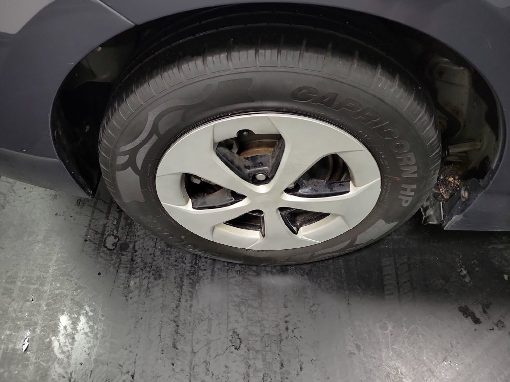 Used 2013 Toyota Prius Two FWD image 11