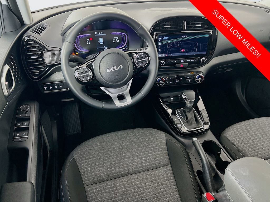 Certified 2025 Kia Soul EX image 24