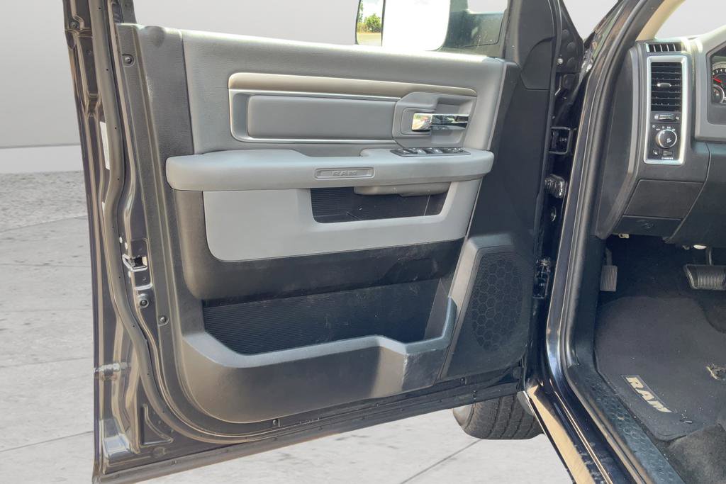 Used 2015 RAM 1500 Big Horn RWD image 11