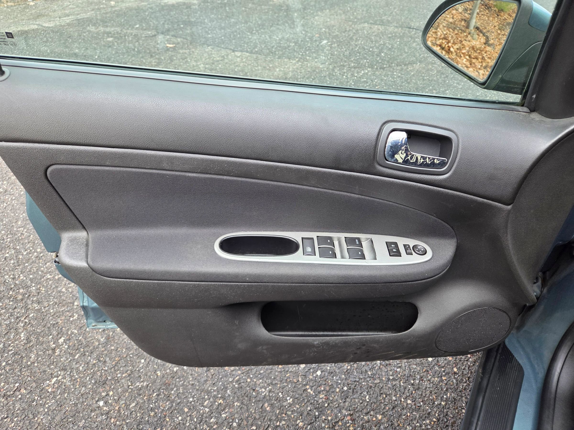 Used 2010 Chevrolet Cobalt LT w/ My Link Package image 8