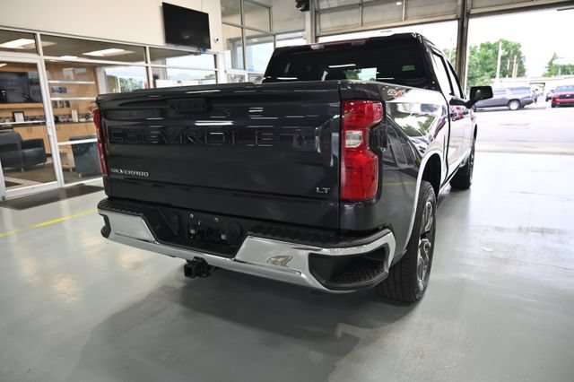 Used 2023 Chevrolet Silverado 1500 LT AWD/4WD image 5