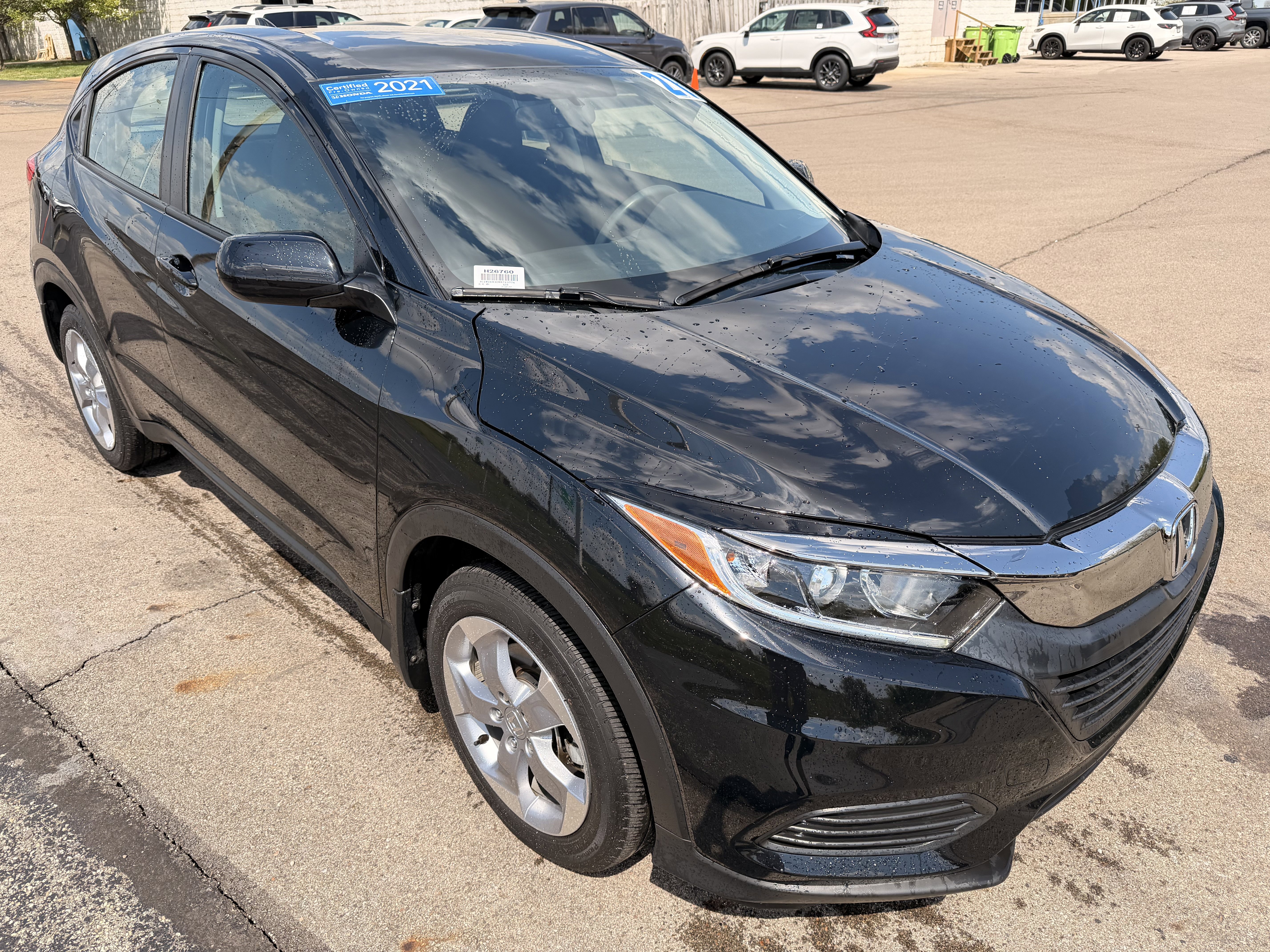 Used 2021 Honda HR-V LX image 1