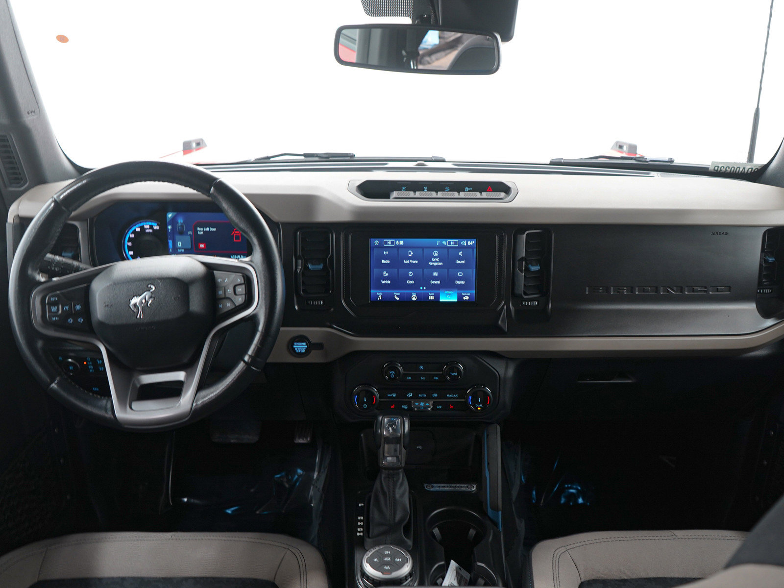 Used 2022 Ford Bronco Wildtrak image 14