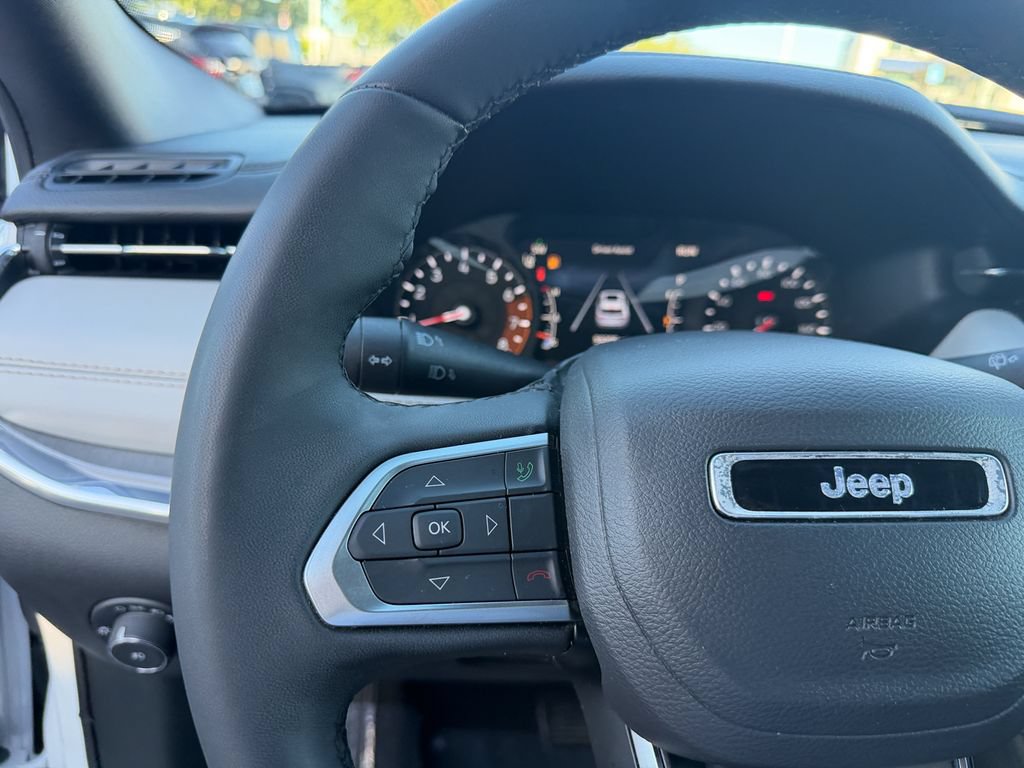 Used 2024 Jeep Compass Limited AWD/4WD image 18
