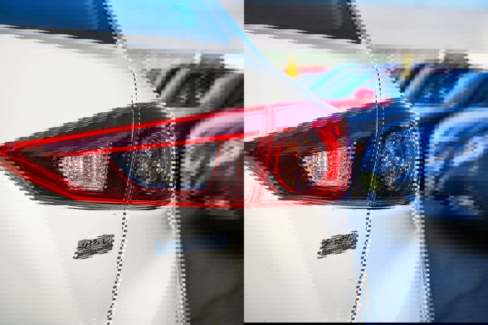 Used 2018 MAZDA MAZDA3 Sport image 9