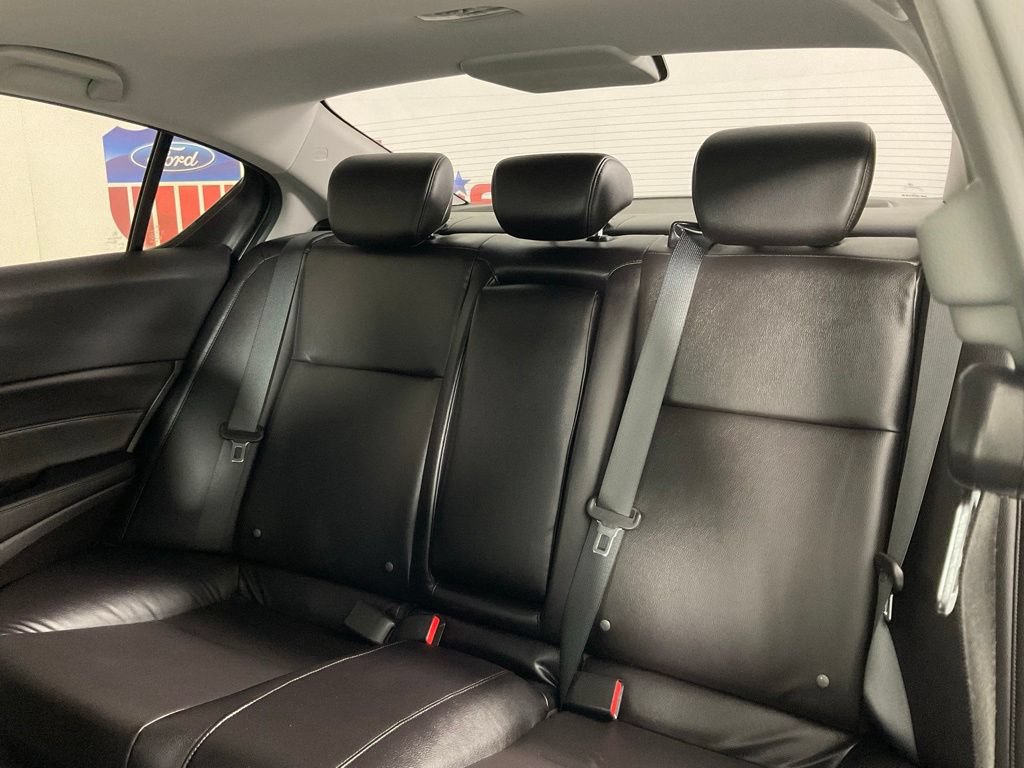 Used 2018 Acura ILX w/ AcuraWatch Plus Package FWD image 16