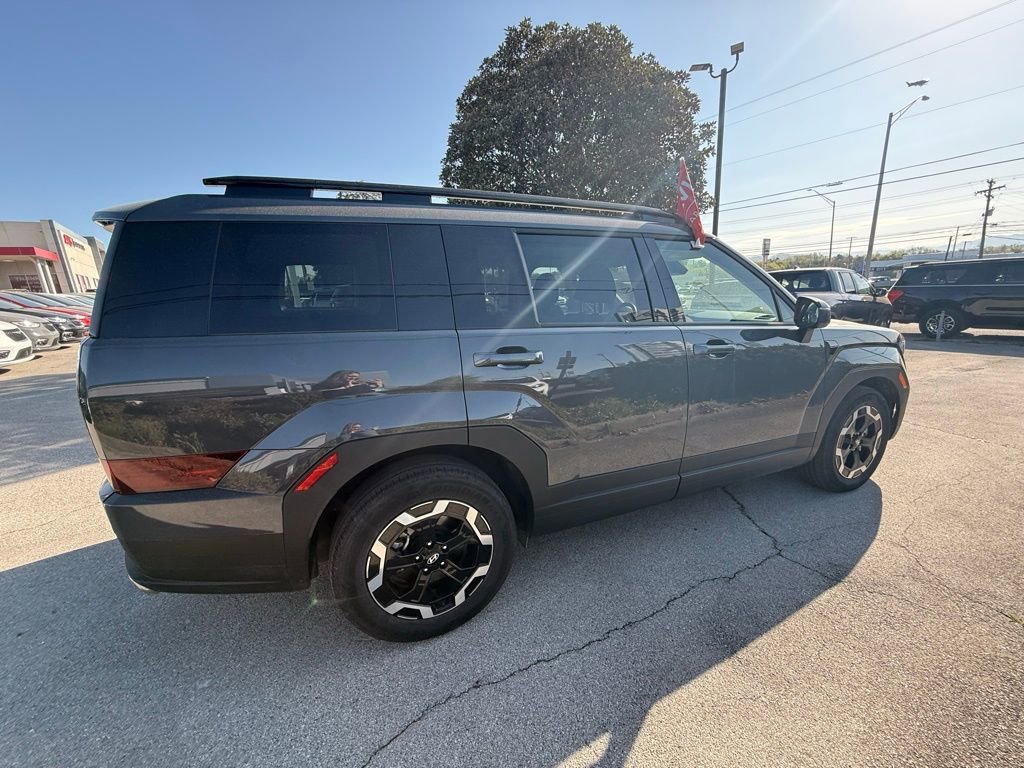 Used 2025 Hyundai Santa Fe SEL image 2