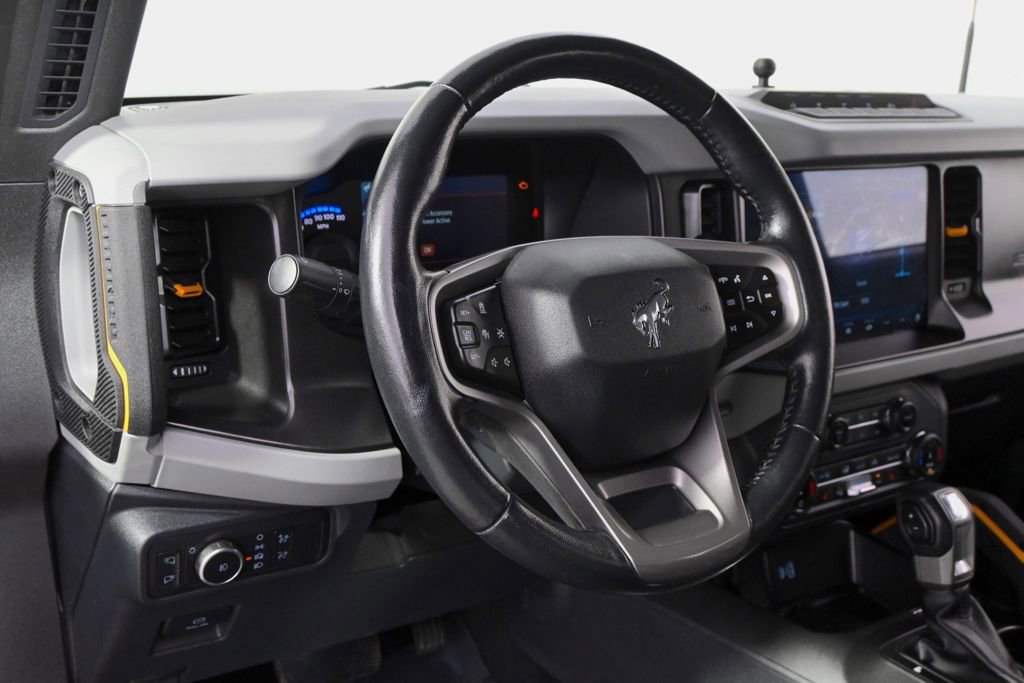 Used 2022 Ford Bronco Badlands image 11
