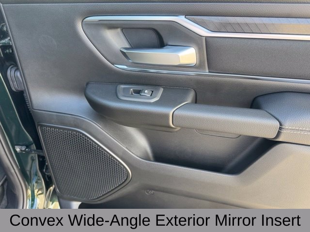 New 2026 RAM 1500 4x4 Crew Cab image 23