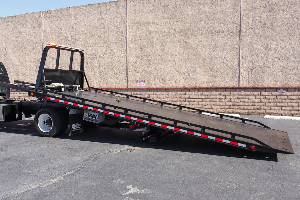 Used 2023 Ford F650 2WD Regular Cab Super Duty image 9