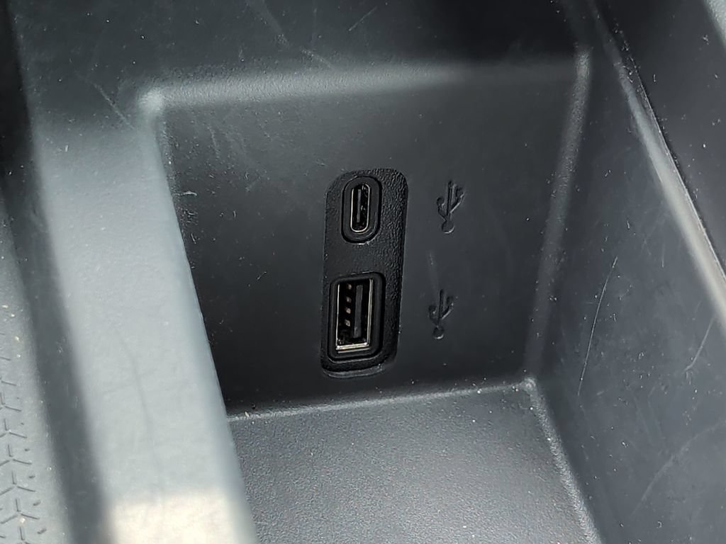Used 2026 GMC Acadia Elevation w/ LPO, Floor Liner Package AWD/4WD image 28