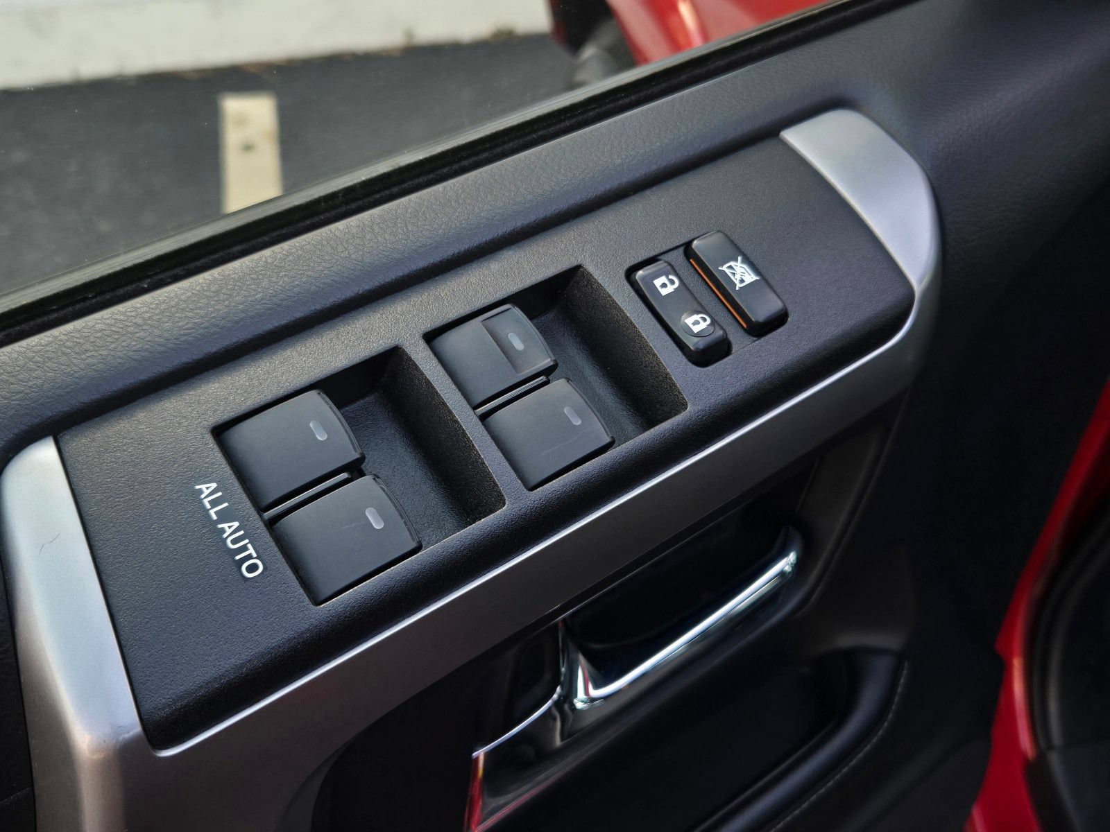 Certified 2021 Toyota 4Runner SR5 AWD/4WD image 10