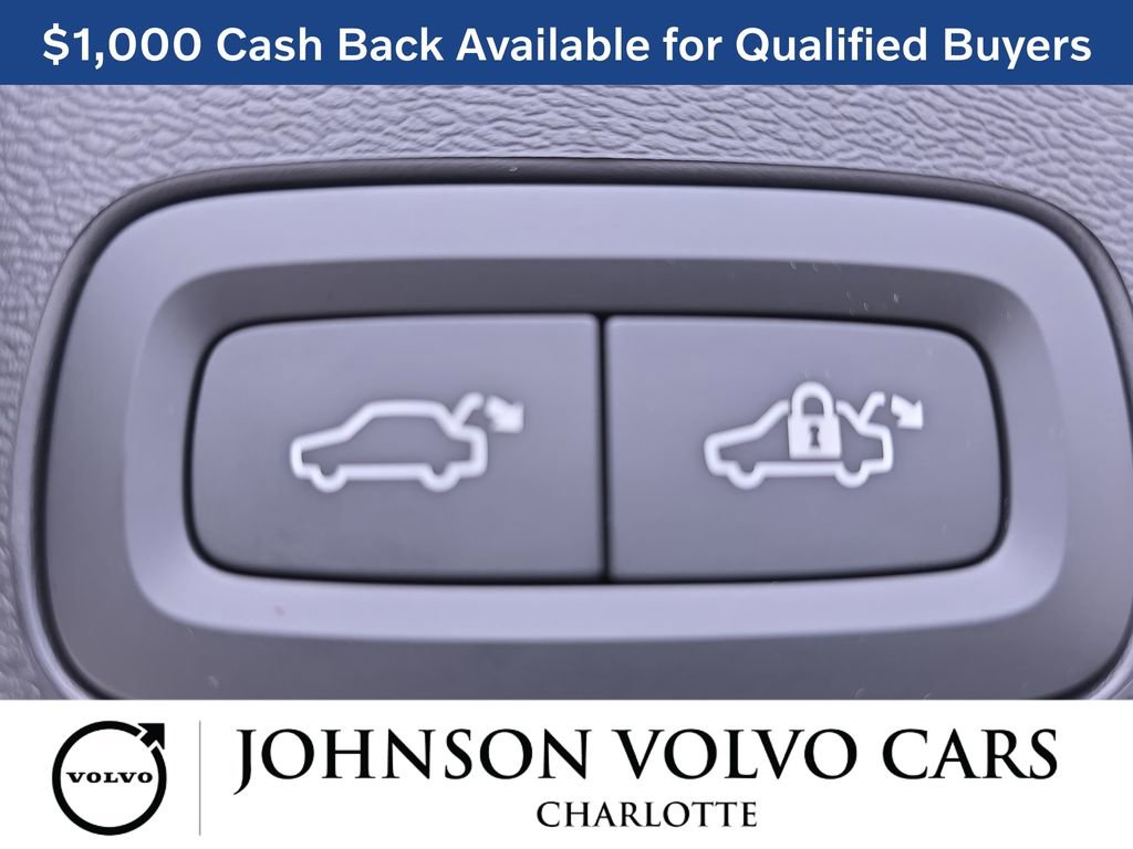 New 2026 Volvo XC60 T8 Ultra w/ Protection Package Premier AWD/4WD image 13