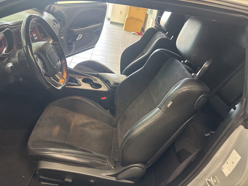 Used 2022 Dodge Challenger R/T w/ Plus Package image 24