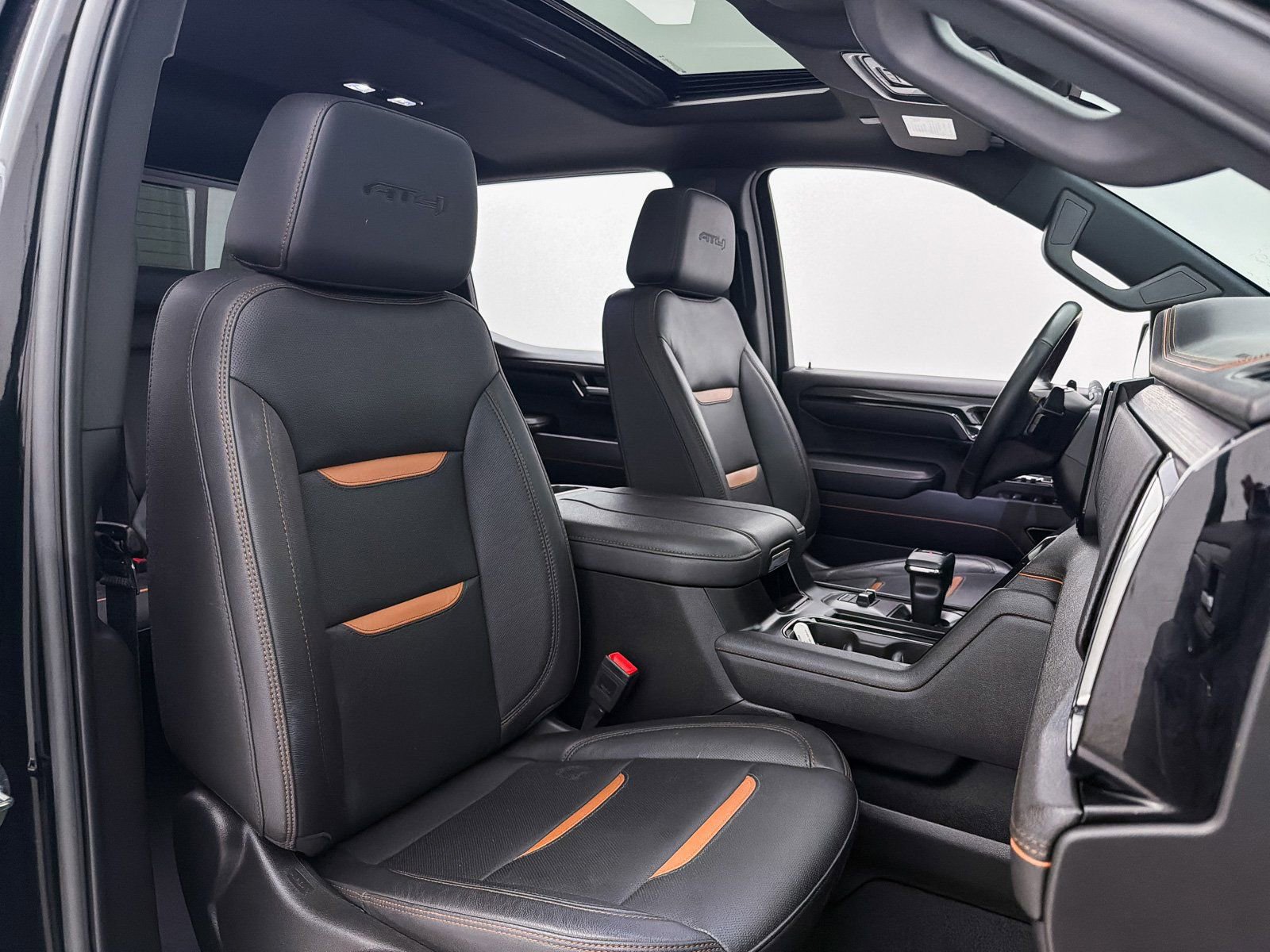 Used 2024 GMC Sierra 1500 AT4 w/ Technology Package image 30