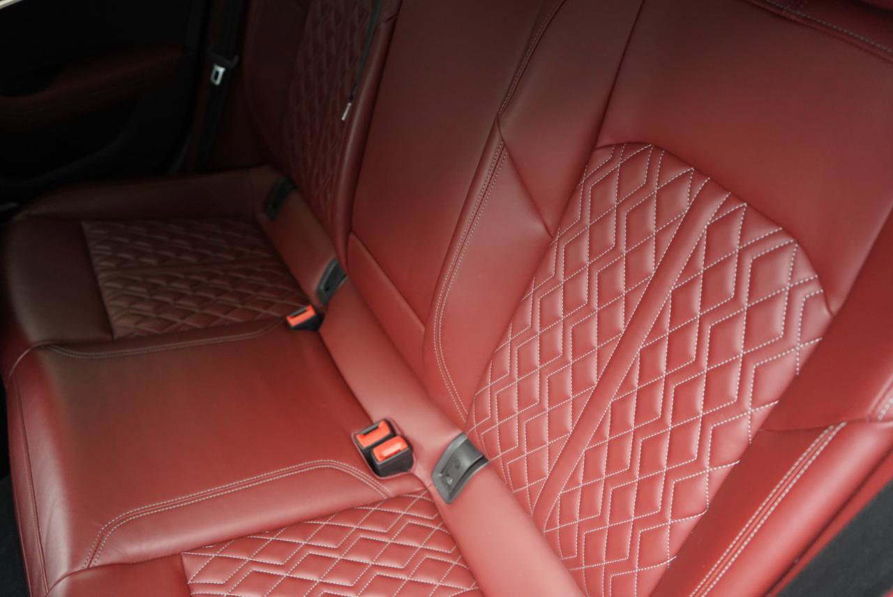 Used 2021 Audi S6 Premium Plus w/ S Sport Package image 45