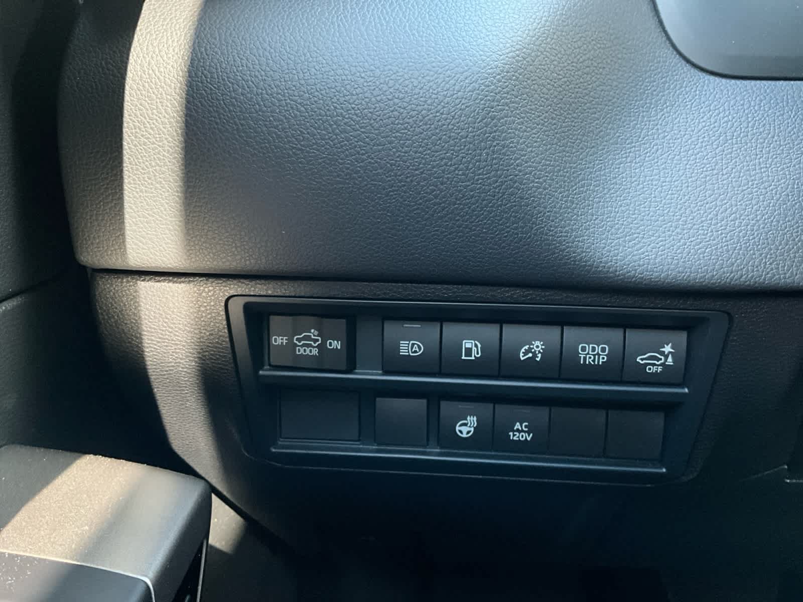 Used 2024 Toyota Tundra Limited AWD/4WD image 18