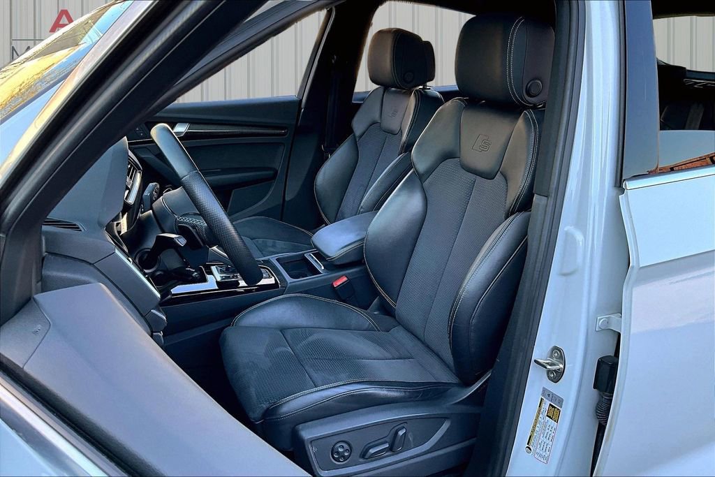 Used 2022 Audi SQ5 Premium w/ Convenience Package image 21