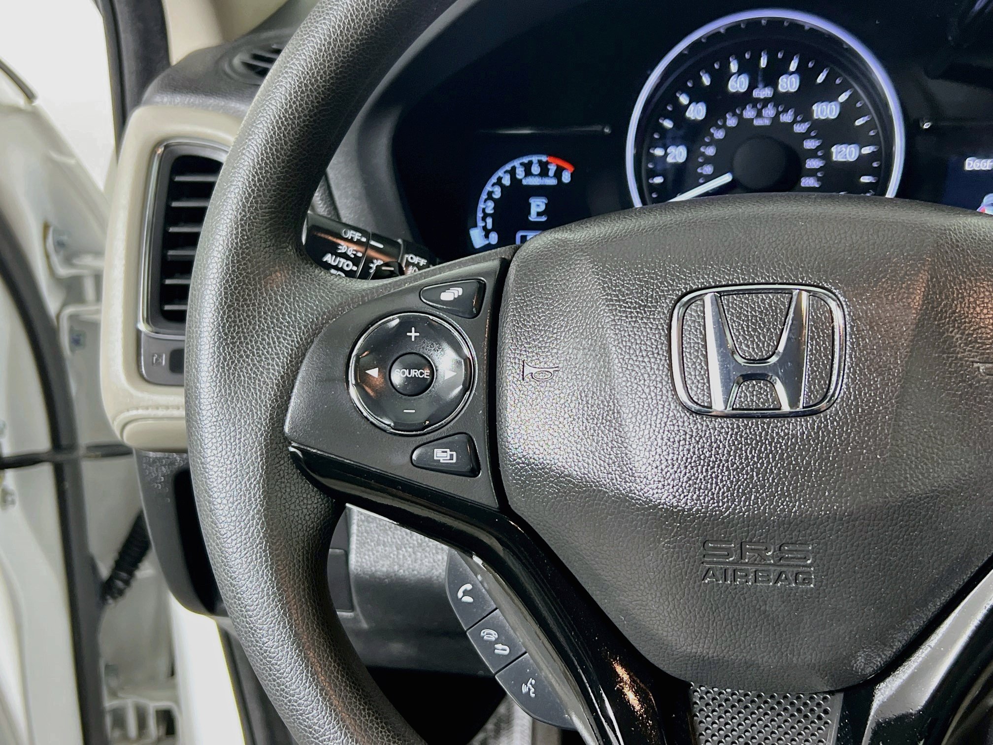 Used 2022 Honda HR-V EX image 18