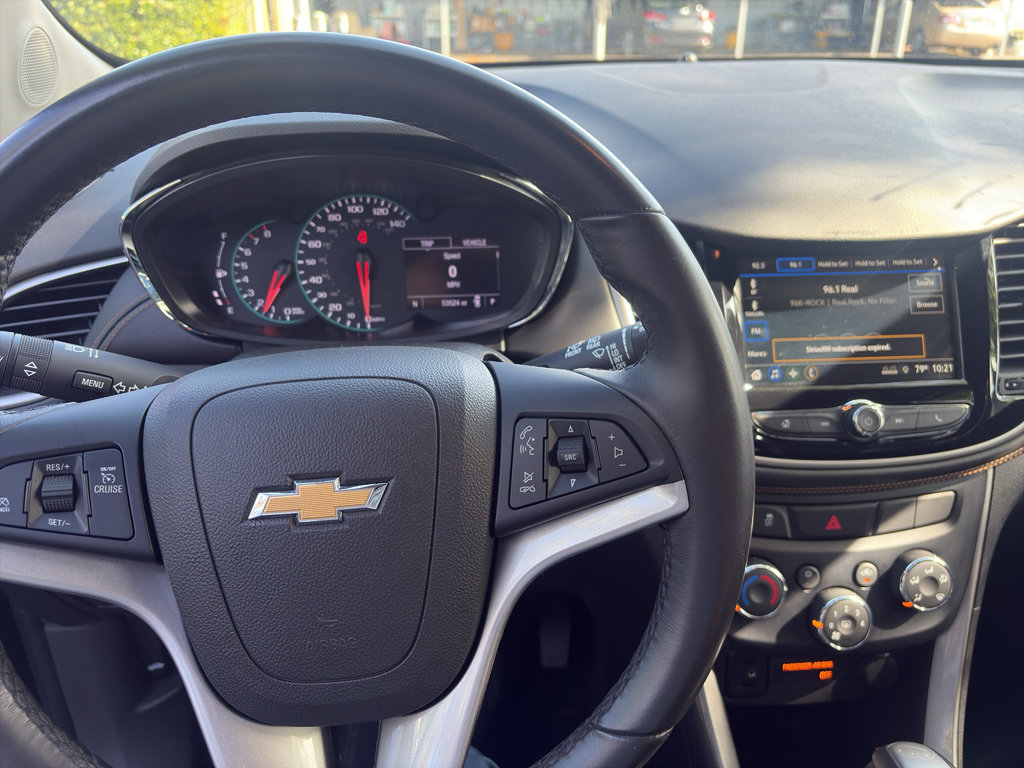 Used 2019 Chevrolet Trax LT w/ Redline Edition image 3