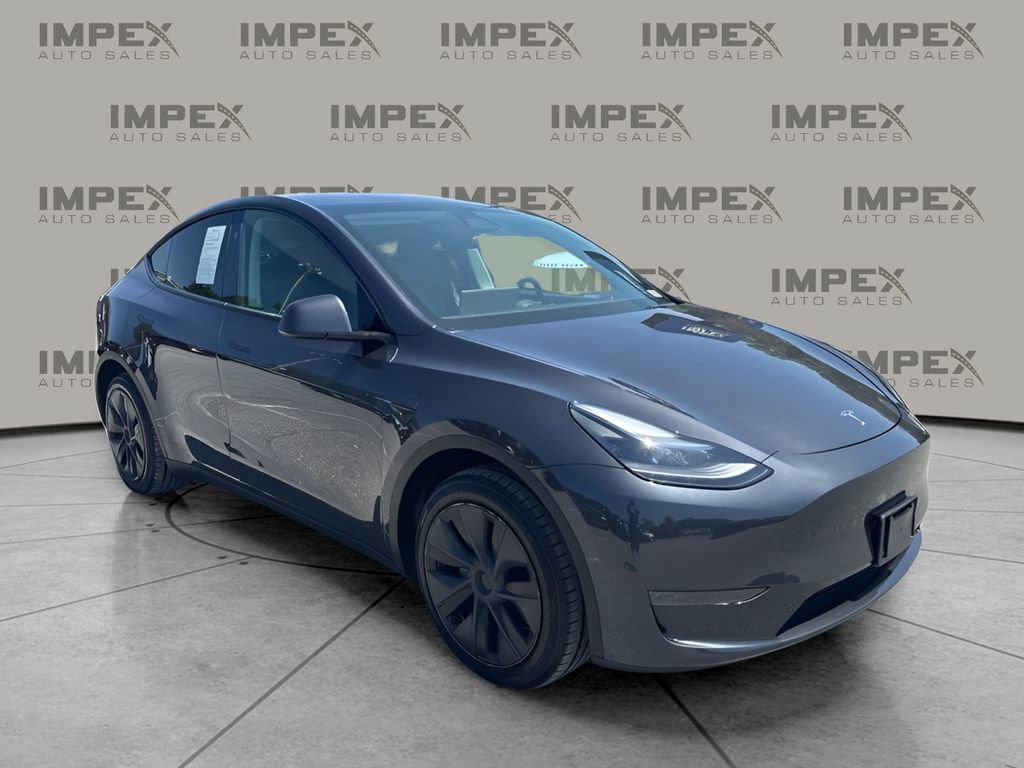 Used 2024 Tesla Model Y Long Range RWD image 4