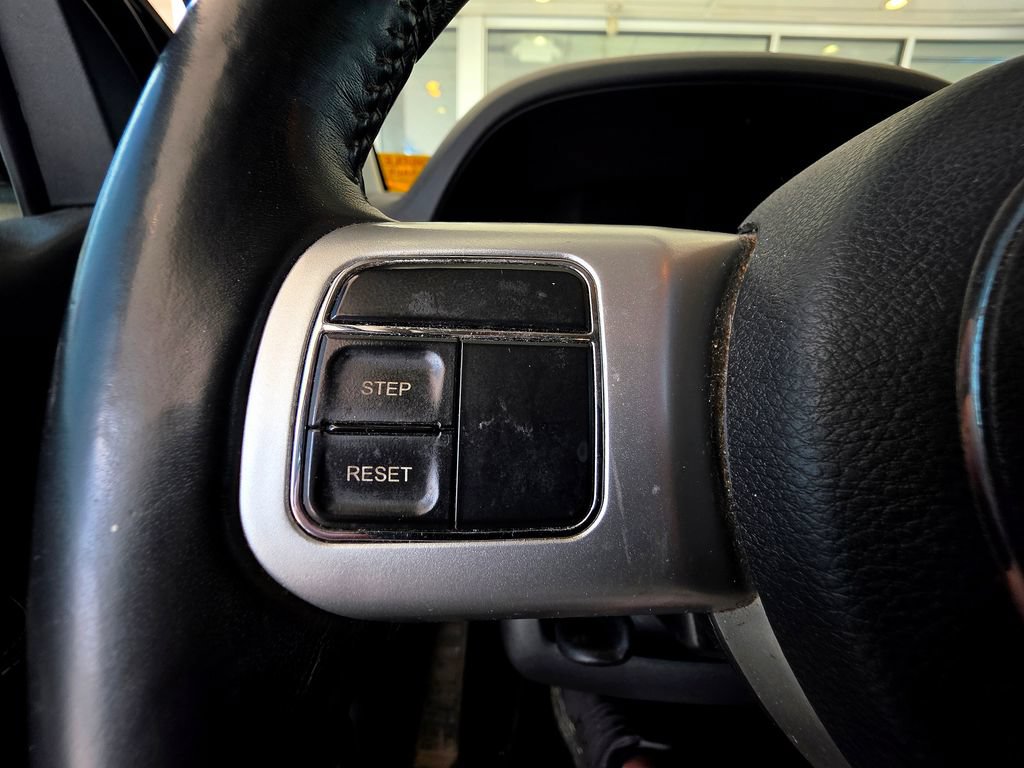 Used 2017 Jeep Compass Latitude AWD/4WD image 17