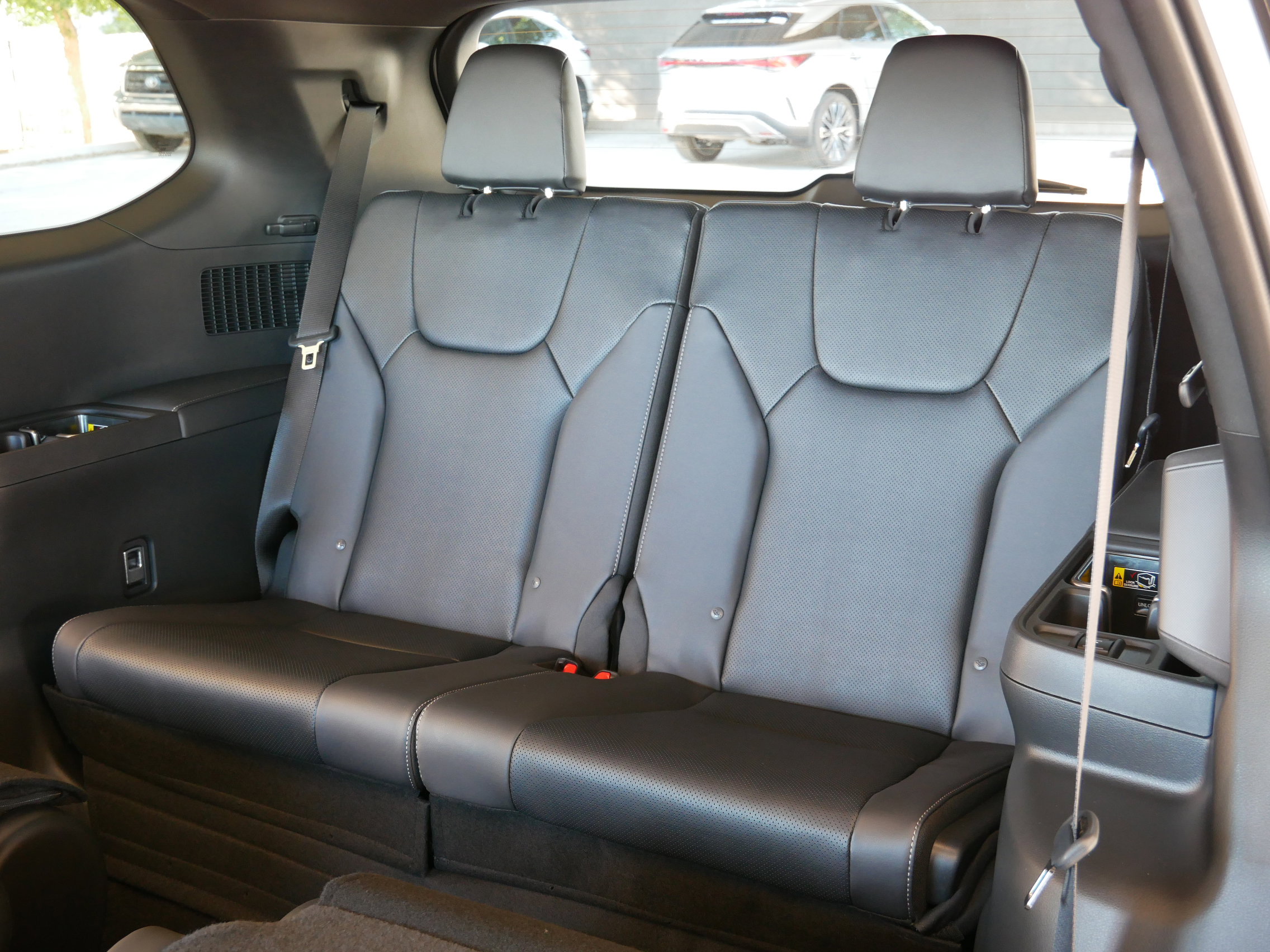 New 2026 Lexus TX 500h AWD image 10