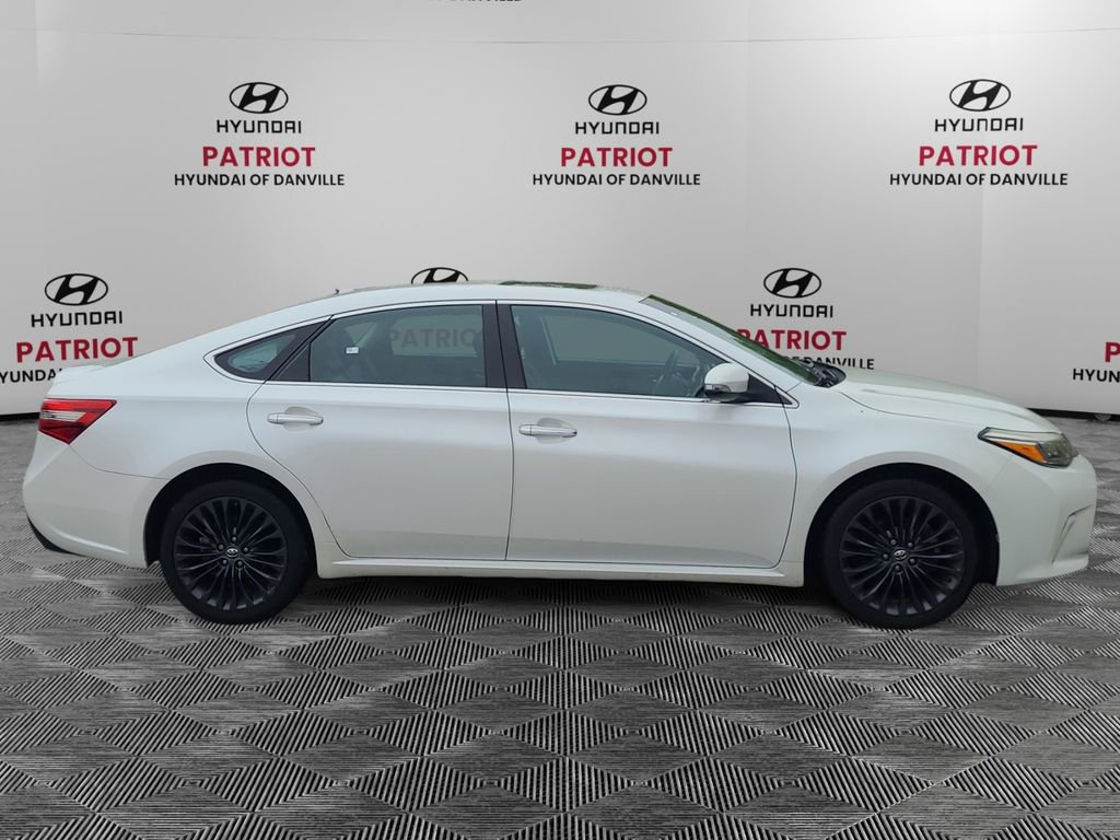 Used 2016 Toyota Avalon Touring FWD image 2
