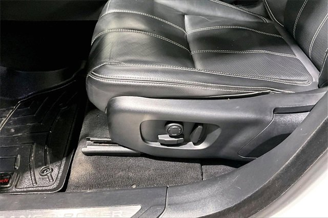 Used 2021 Land Rover Range Rover Velar S image 19