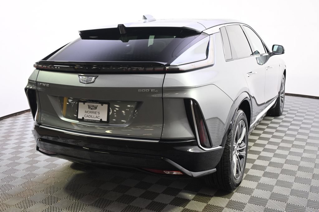 New 2026 Cadillac Lyriq Luxury AWD/4WD image 6