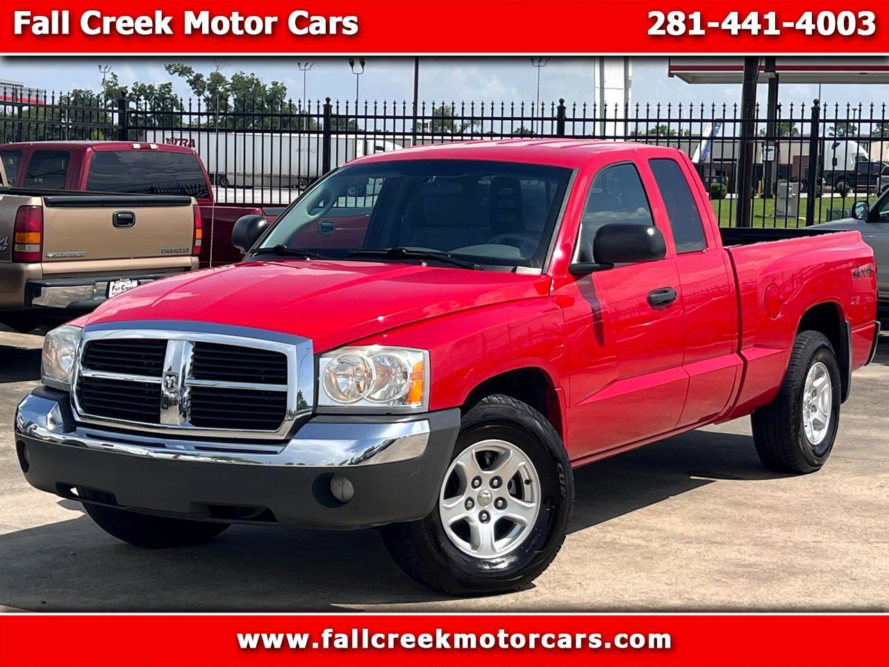 Used 2005 Dodge Dakota SLT image 1