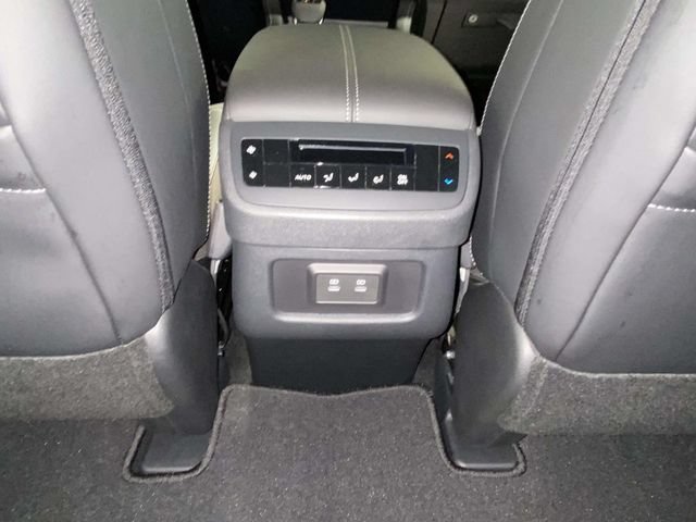 New 2026 Nissan Pathfinder SL FWD image 10