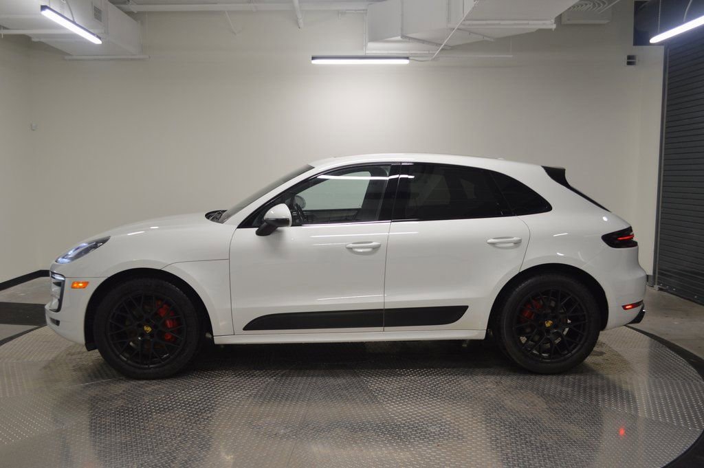 Certified 2017 Porsche Macan GTS image 2