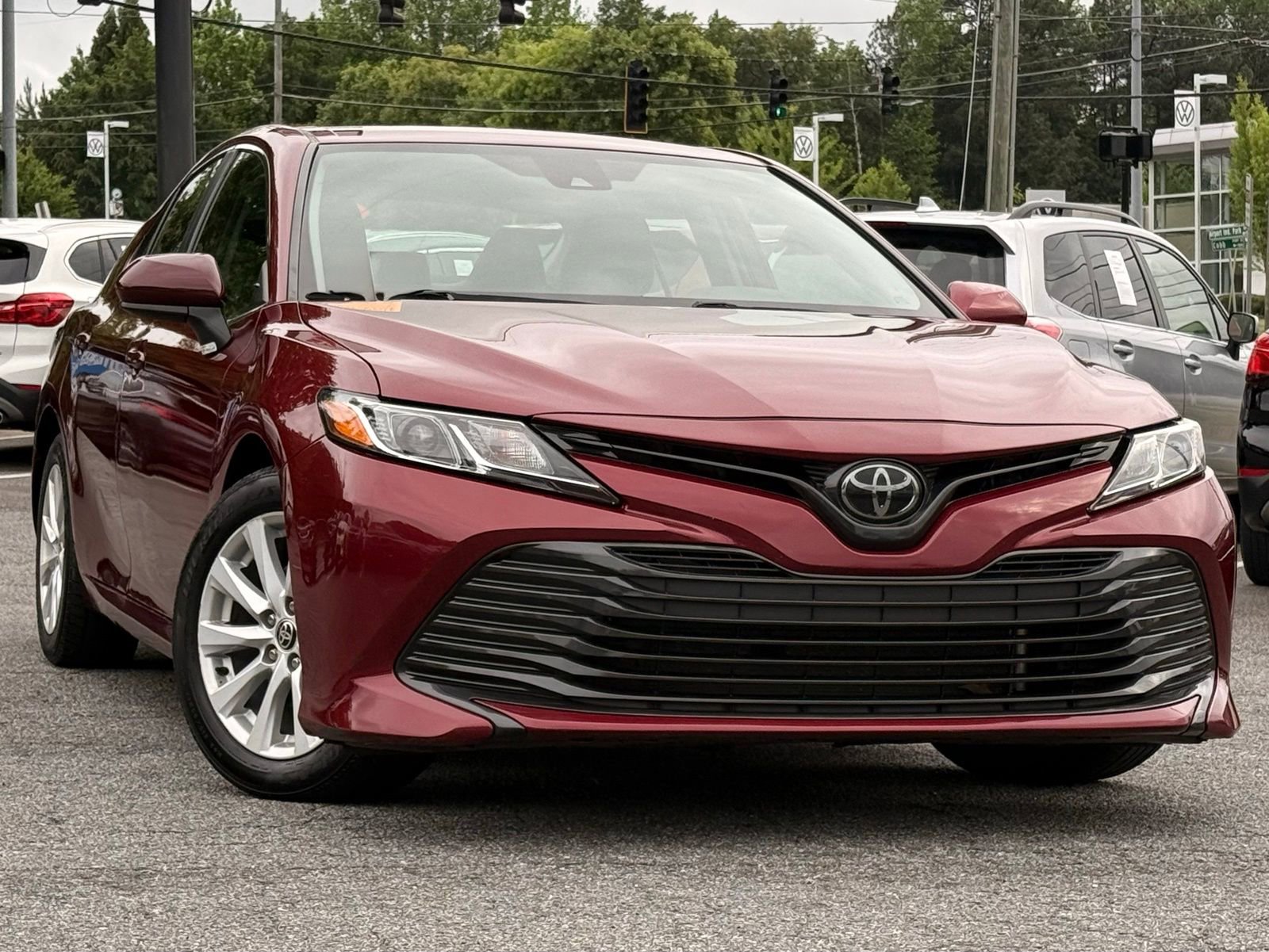 Used 2020 Toyota Camry LE FWD image 7