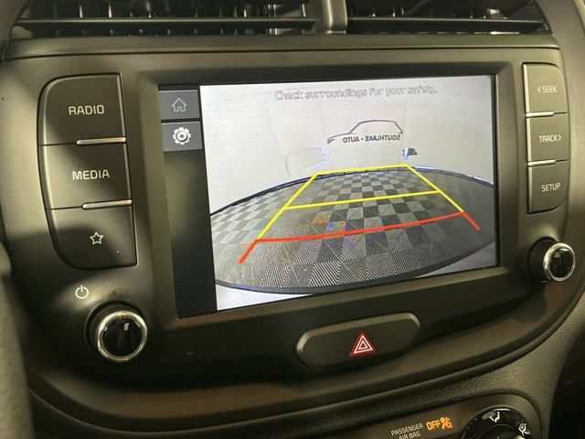 Certified 2025 Kia Soul LX w/ LX Technology Package FWD image 18