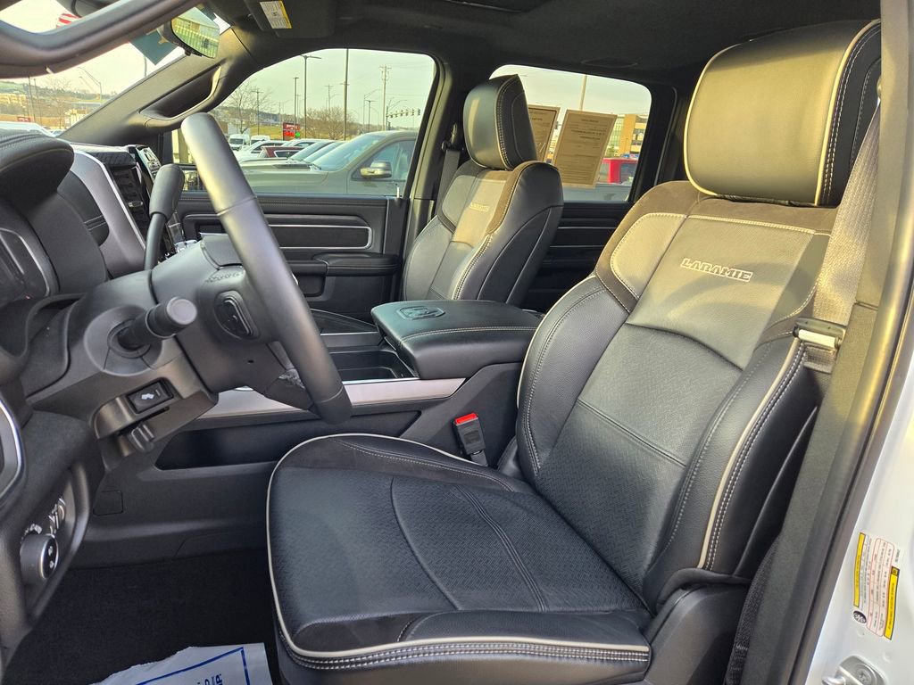 Used 2024 RAM 2500 Laramie w/ Night Edition image 18