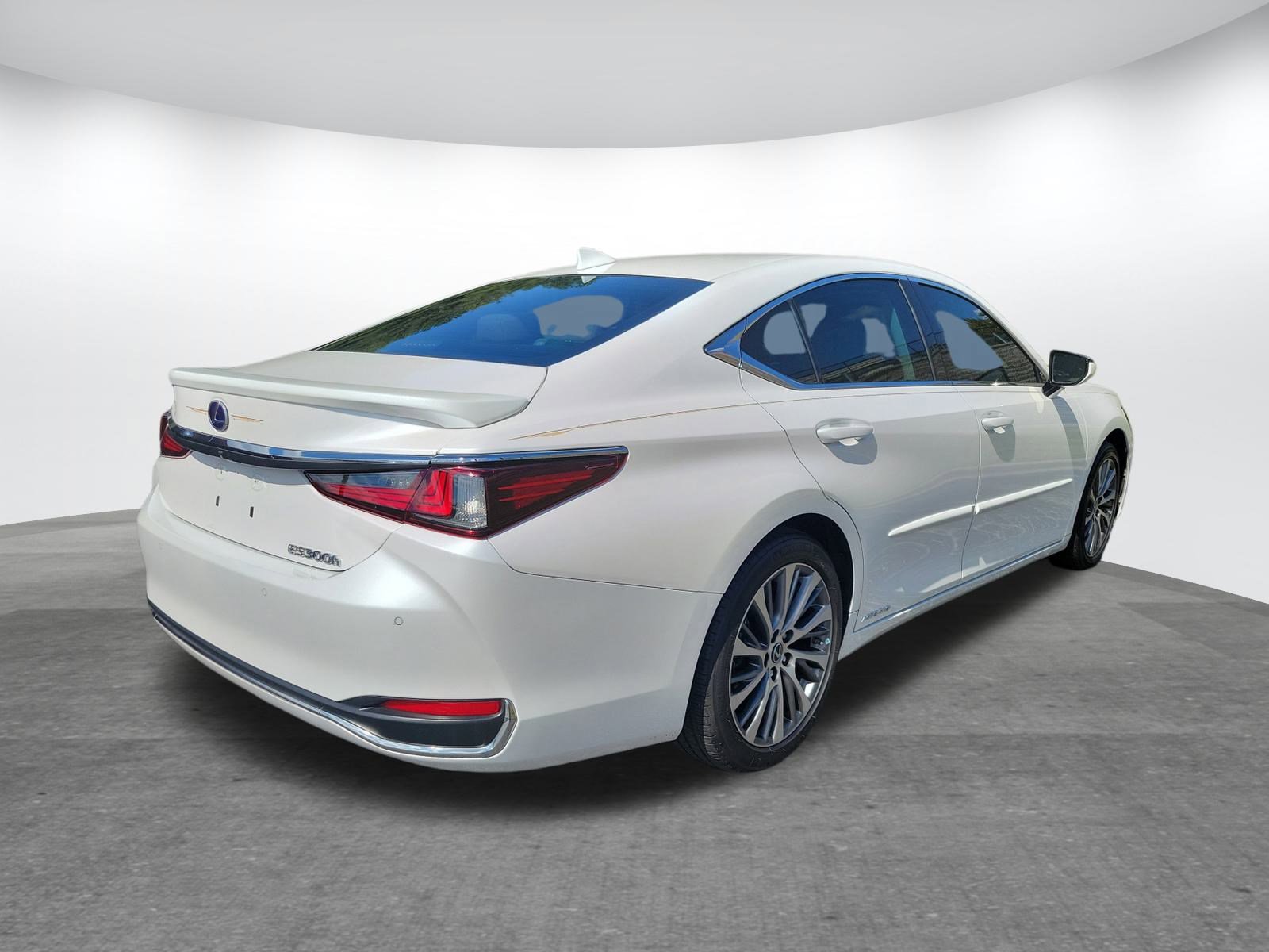 Used 2021 Lexus ES 300h w/ Premium Package image 25