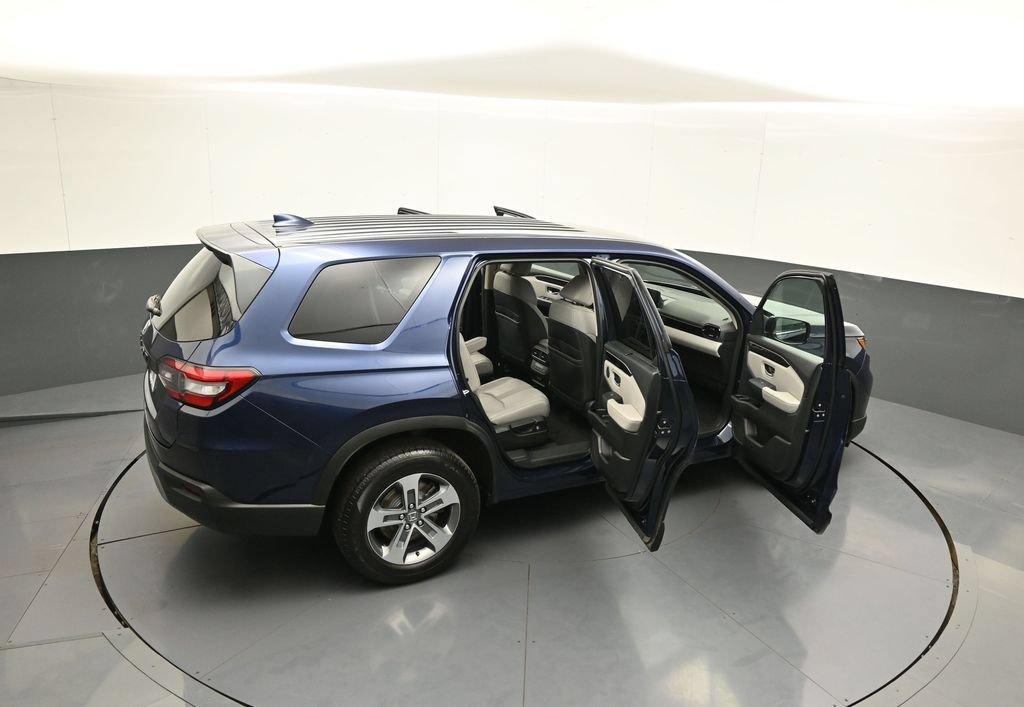 Certified 2023 Honda Pilot EX-L image 46