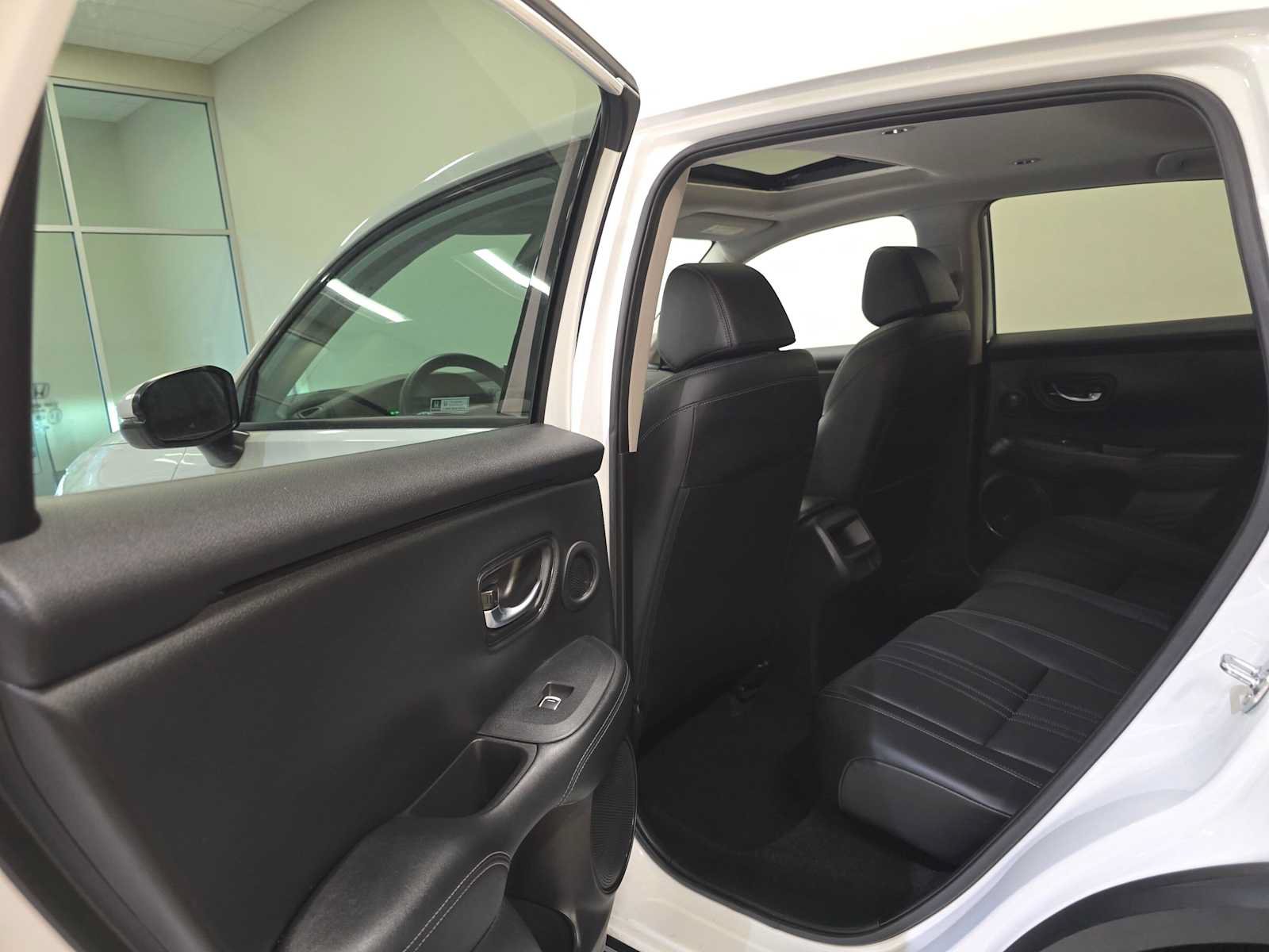 Used 2024 Honda HR-V EX-L image 27