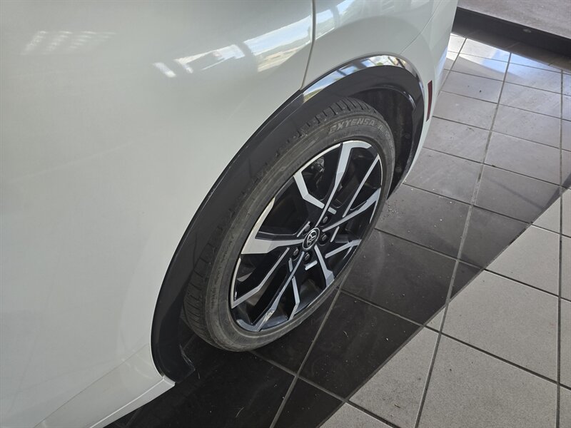 Used 2023 Toyota Prius Prime FWD image 35