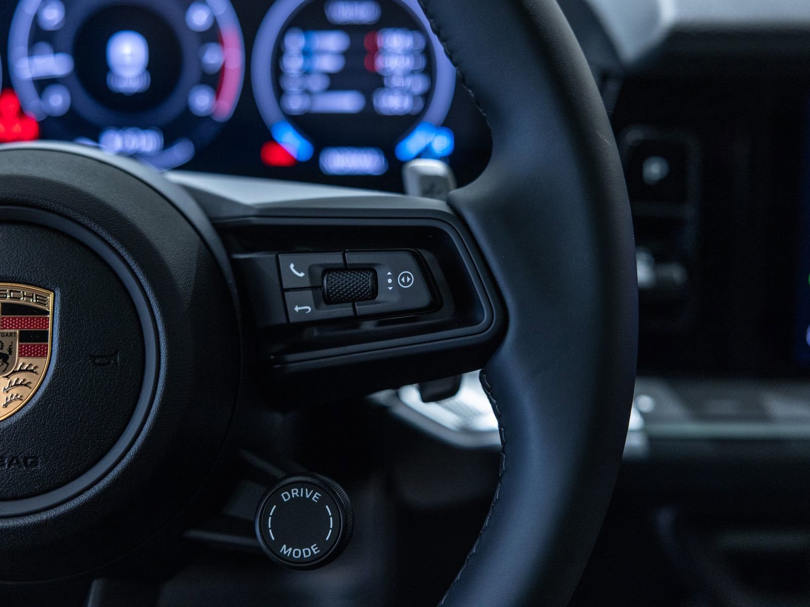 New 2026 Porsche Cayenne image 48
