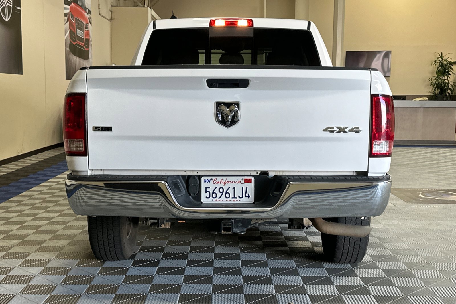 Used 2023 RAM 1500 Classic SLT w/ Trailer & Traction Group AWD/4WD image 5