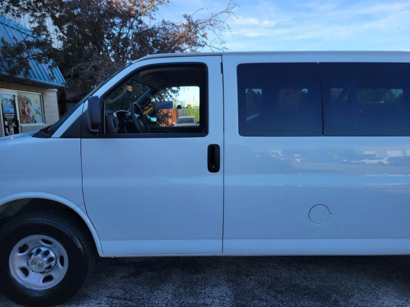 Used 2018 Chevrolet Express 3500 LS RWD image 68