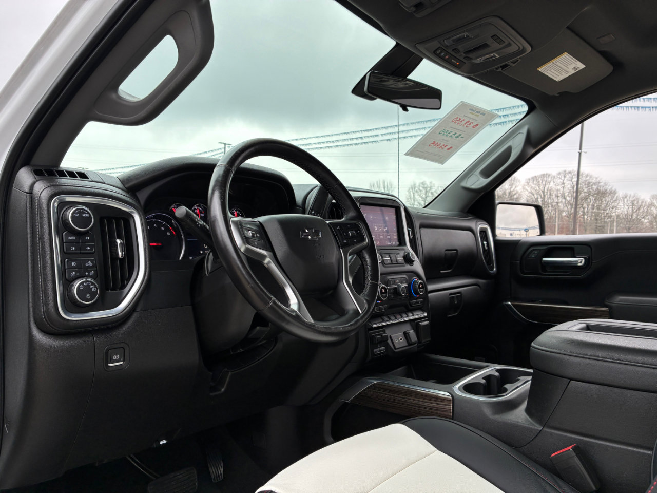 Used 2022 Chevrolet Silverado 1500 LT Trail Boss w/ Convenience Package II image 15