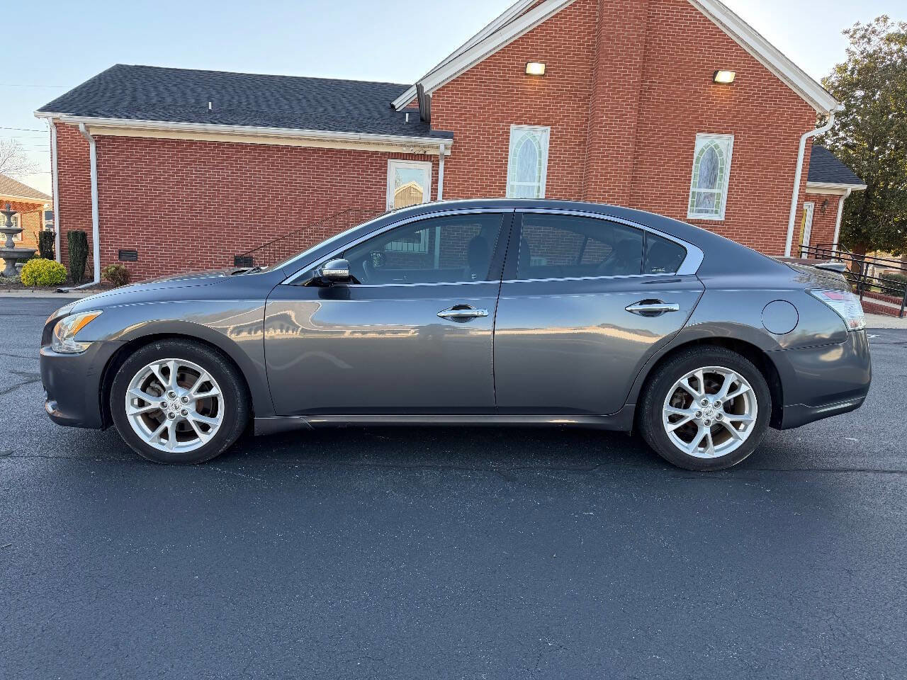 Used 2012 Nissan Maxima 3.5 SV w/ Premium Pkg image 8