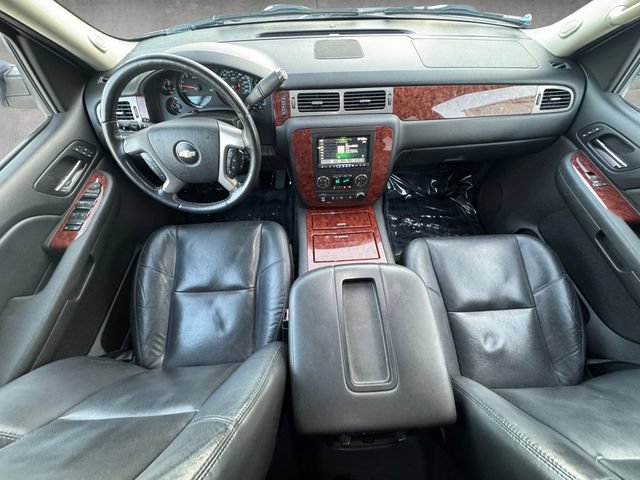 Used 2009 Chevrolet Suburban LTZ AWD/4WD image 20