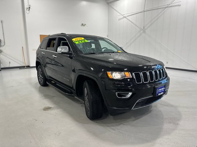 Used 2018 Jeep Grand Cherokee Limited AWD/4WD image 3